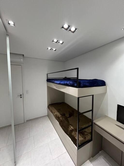 Apartment Maravilhoso, Riviera, 3 Quartos, Modulo 8, Ar Condicionado, Piscina Aquecida, Servico De !!!!